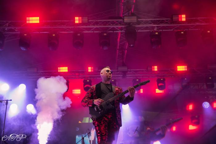 Muse tribute band Brixham Theatre performance by MUS3